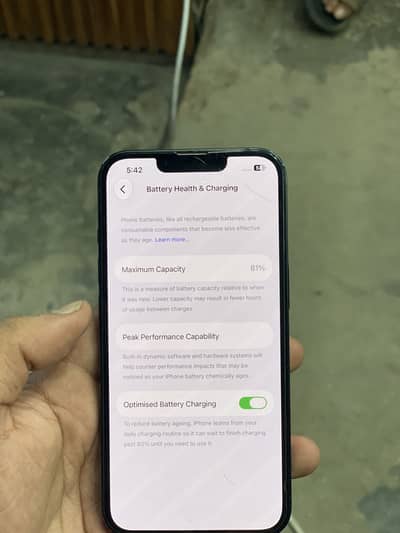 Apple iPhone 13