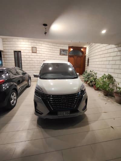 Nissan Serena e-POWER Highway Star 2020