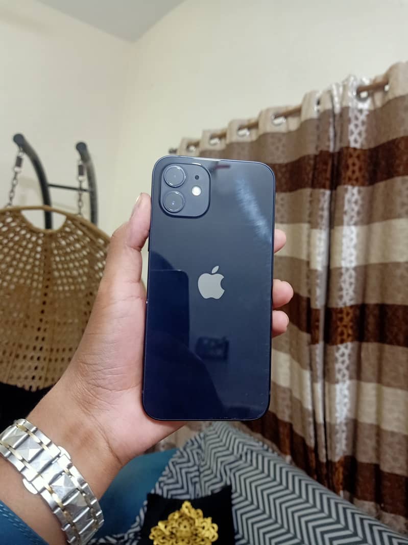 Apple iPhone 12 5