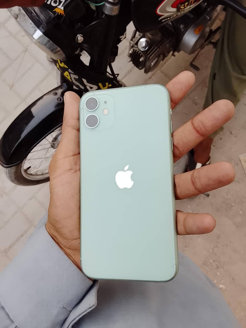 Apple iPhone 11 0