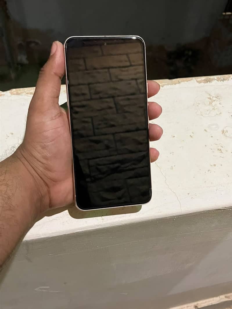 Google Pixel 8 1
