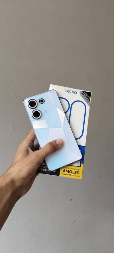 Tecno CAMON 20