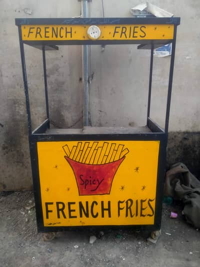 Fries Counter Complete Saman k sath hai
