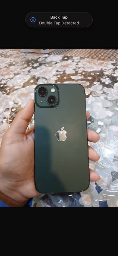 Apple iPhone 13