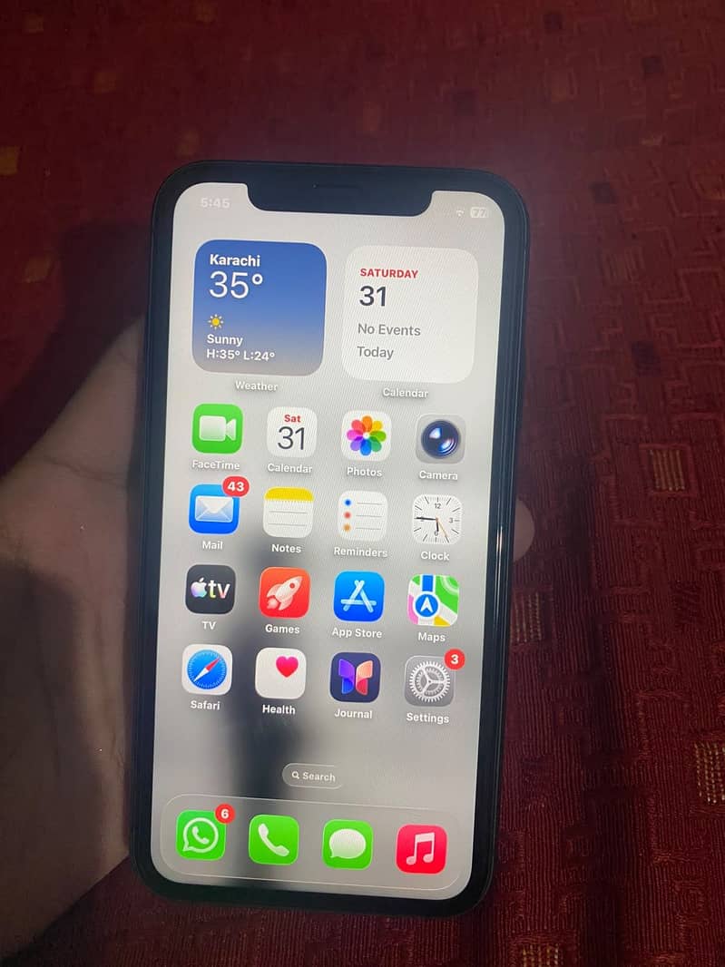 Apple iPhone 11 4