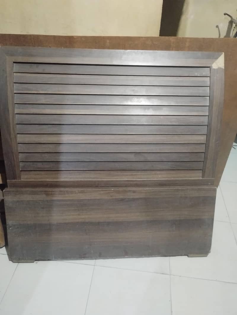 single bed 0