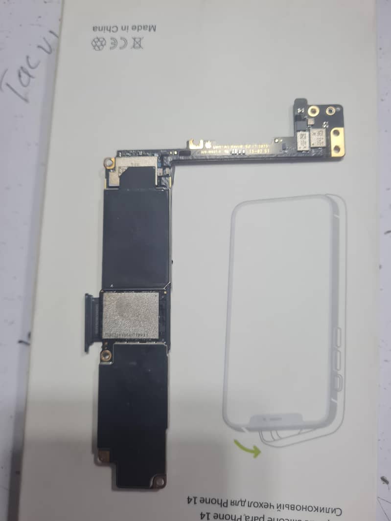 Apple iPhone 8 Plus 0