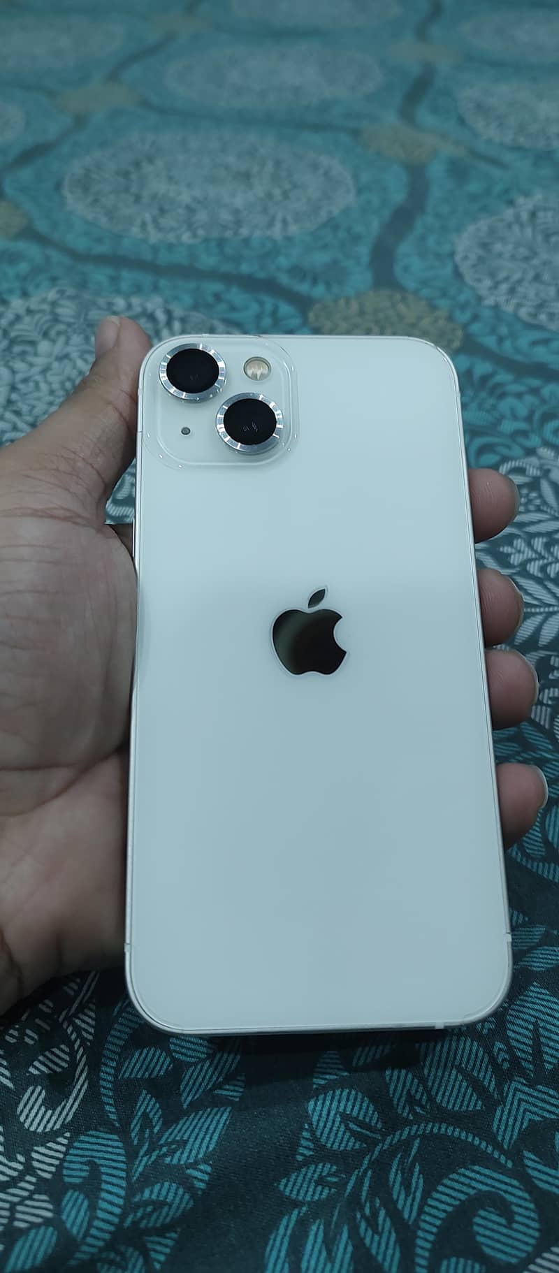 Apple iPhone 13 0
