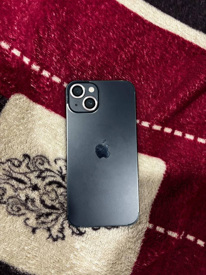 Apple iPhone 13 0
