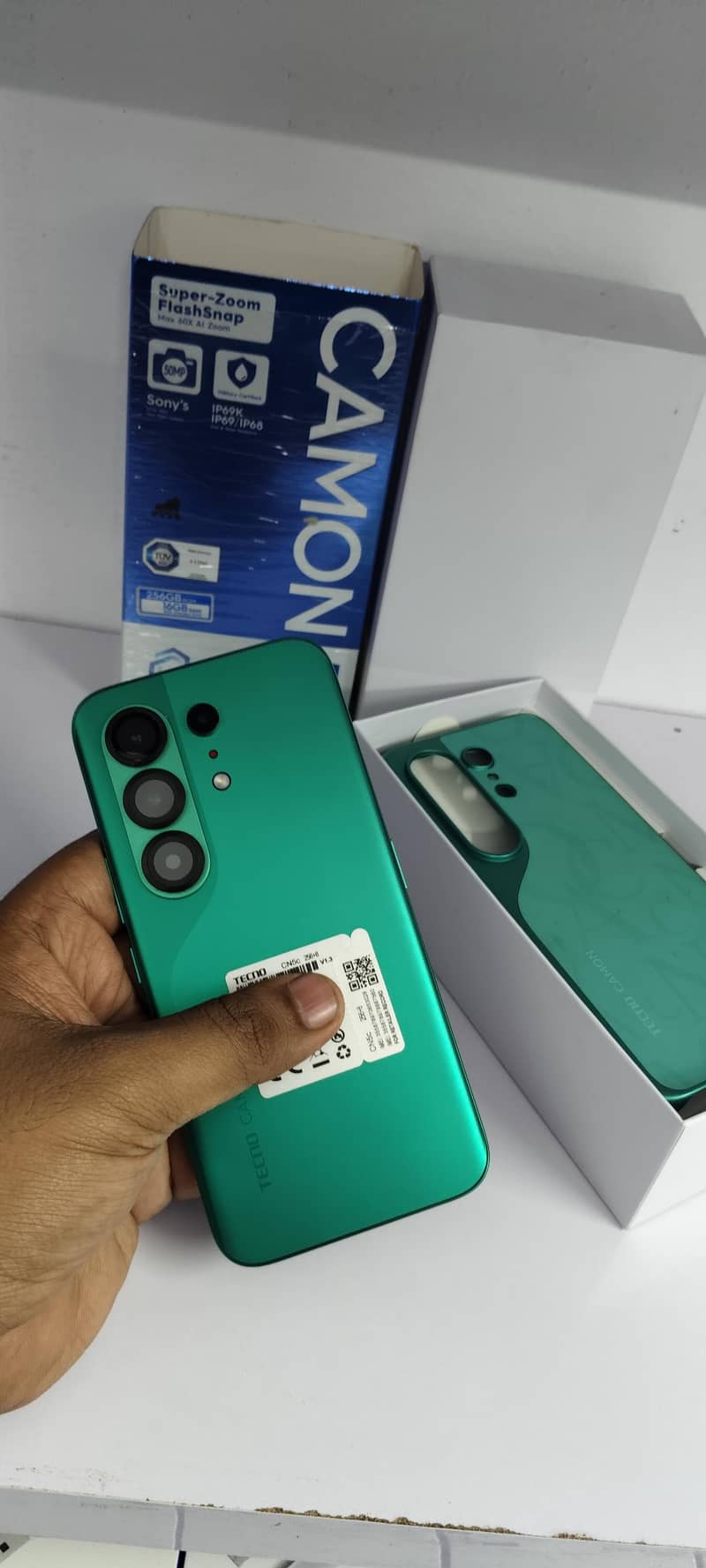 Tecno camon 50 pro 12
