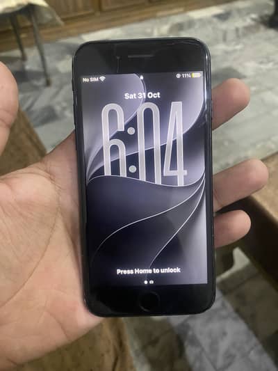Apple iPhone SE