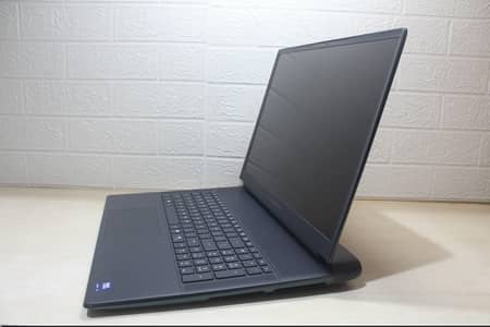 Dell Alienware 16X Core Ultra 9 Gaming laptop Aurora RTX 5070