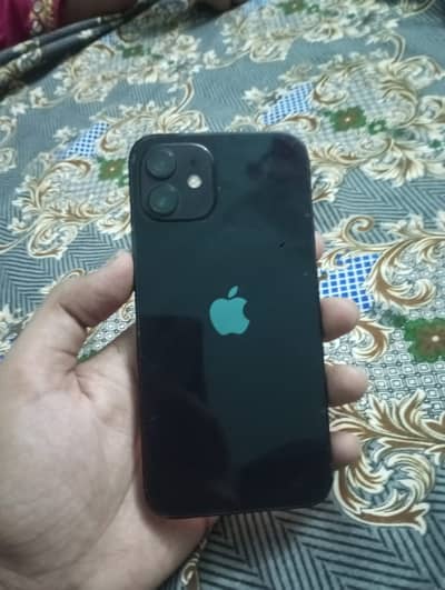 Apple iPhone 12