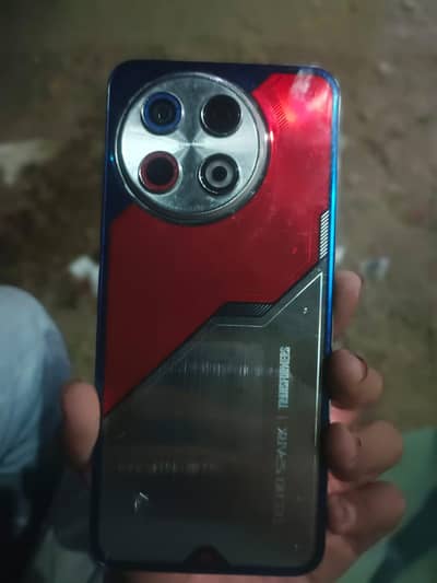 Tecno SPARK 30 Pro transformer edition