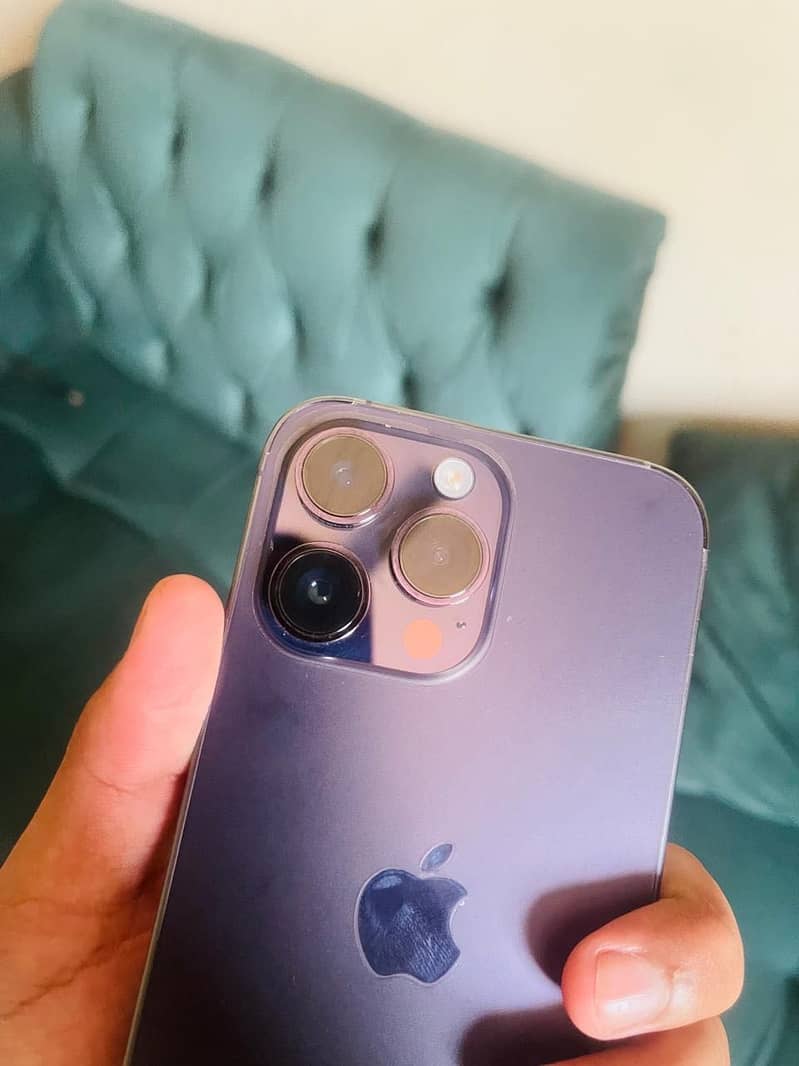 Apple iPhone 14 Pro Max 4