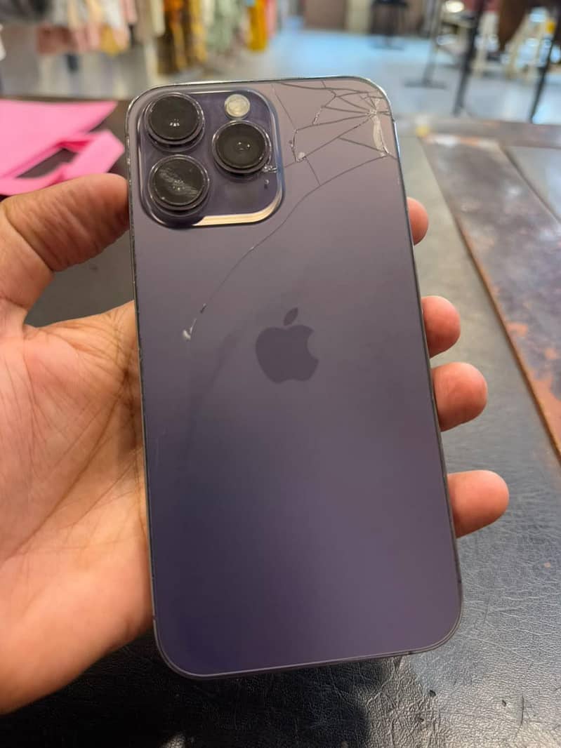 Apple iPhone 14 Pro Max 0