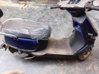electric scooty