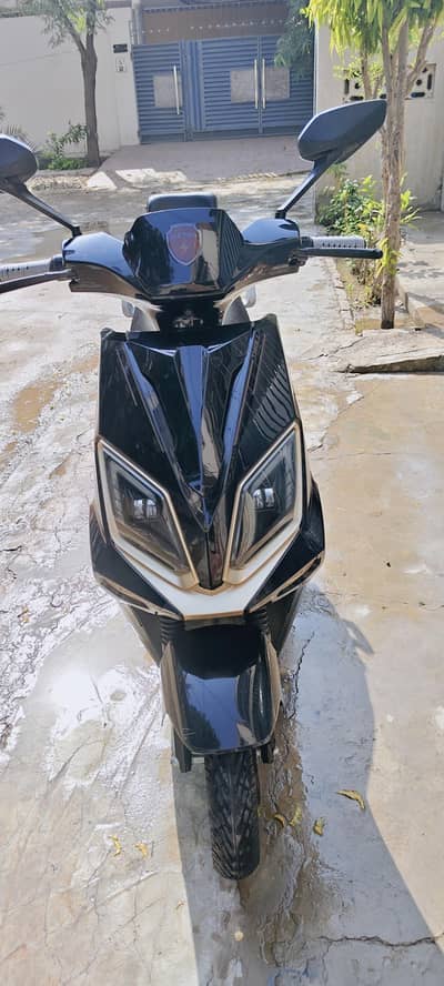 Metro Scooty