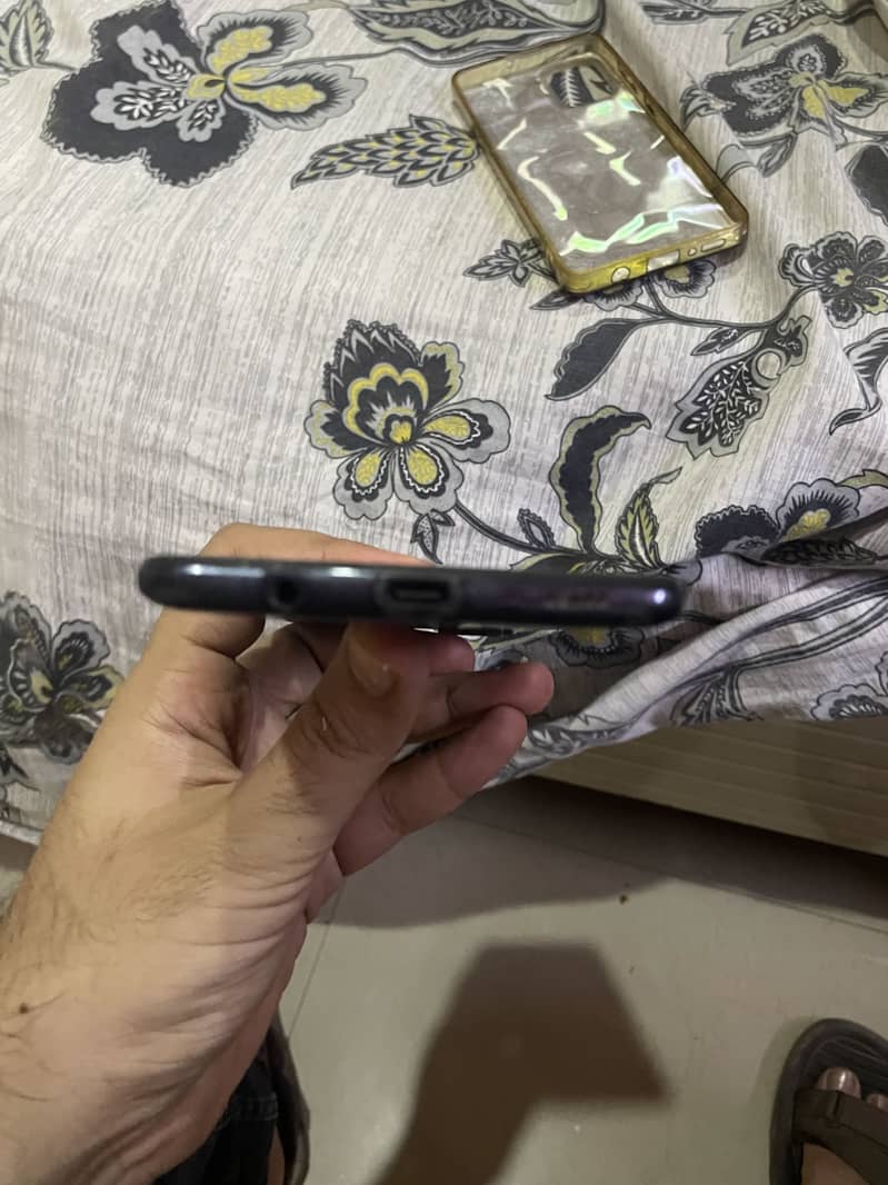Samsung Mobile A71 0