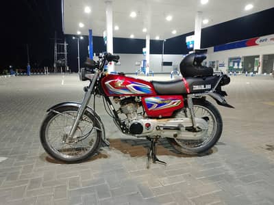 Honda CG 125 full lush condition all ok need money