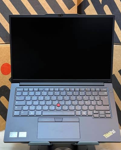 Lenovo Thinkpad E14 Ryzen 5 Pro 11thGen 8/256GB 2GB Graphics Card