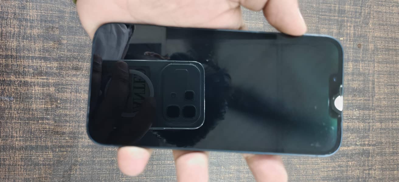 Apple iPhone 13 MDM 4