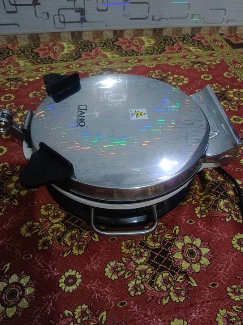 Automatic Electric Roti Making Machine 1