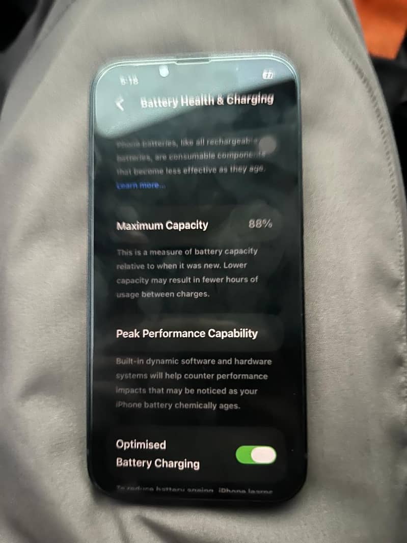 Apple iPhone 13 0
