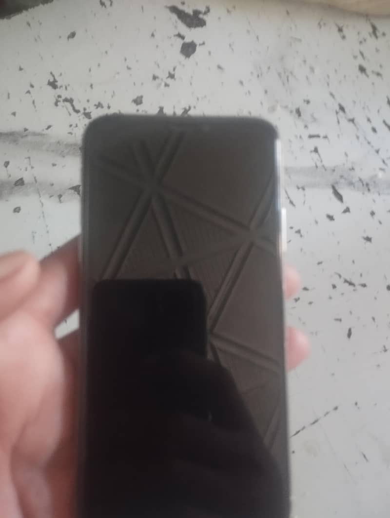 Apple iPhone X 5