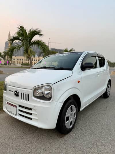 Suzuki Japanese. Sami hybrid . Frist owner.