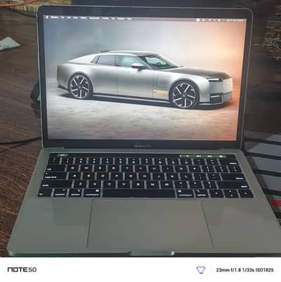 Macbook pro 2018 model