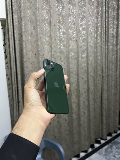 Apple iPhone 13