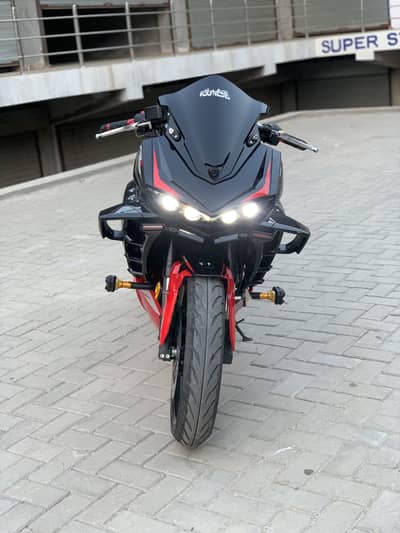 Ducati panagle v4R 400