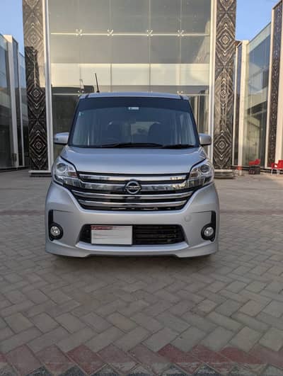 Nissan Roox days highway star 2014/18 for sale