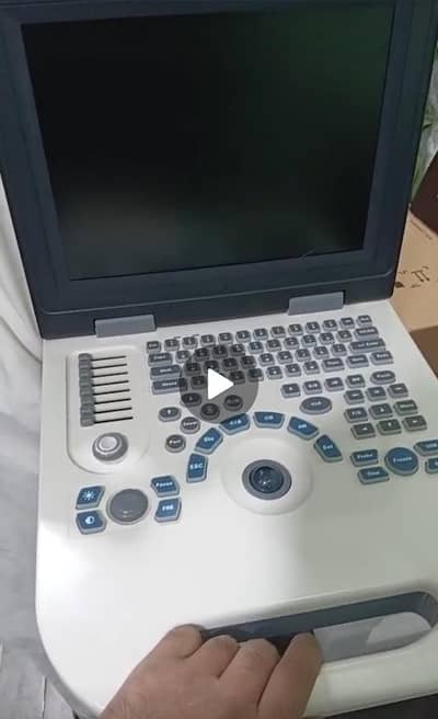 Sonotech Nyro 10 Vet Ultrasound Machine (10/10 condition with trolly)