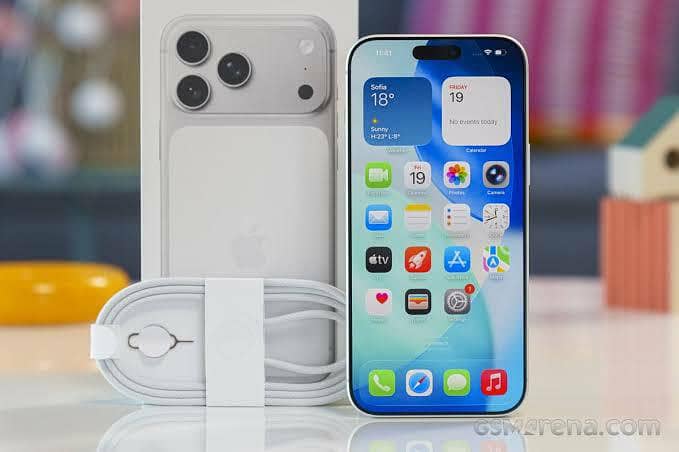 Apple iPhone 17 Pro Max 0