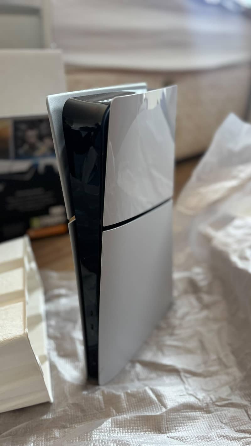 PS5 Slim 0