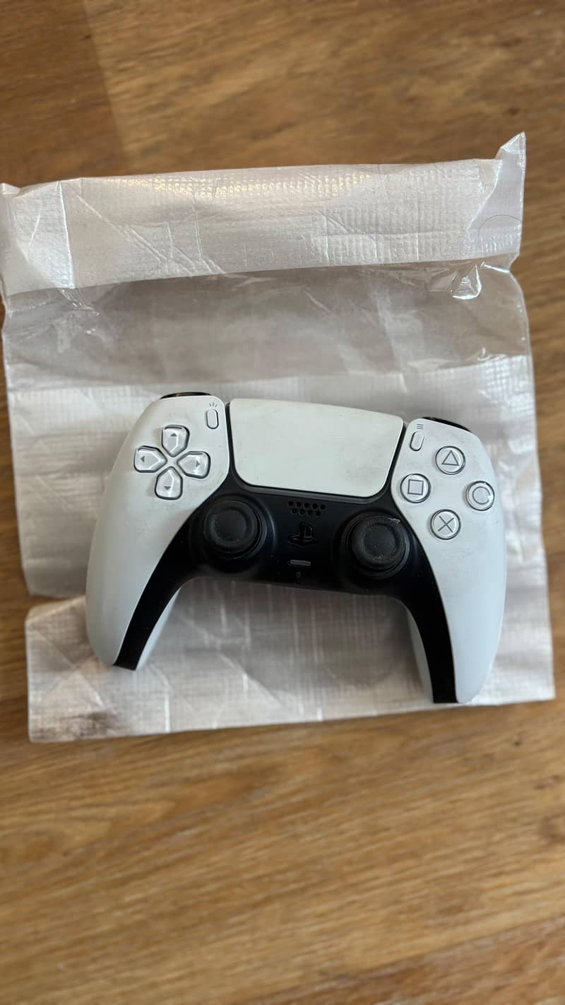 PS5 Slim 1