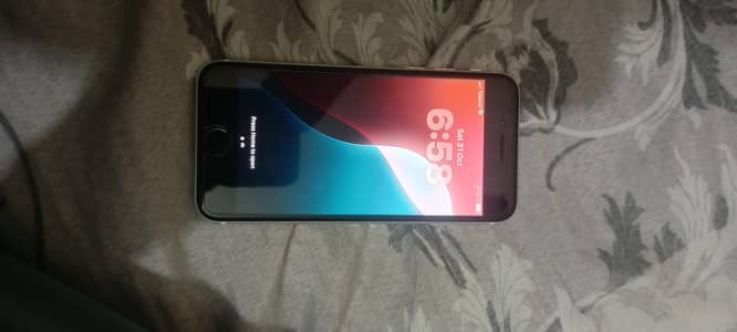 Apple iPhone SE