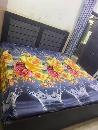 KING SIZE BED WITH MATTRESS