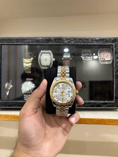Elegance on your wrist - shop exclusive Rolex collection Today!