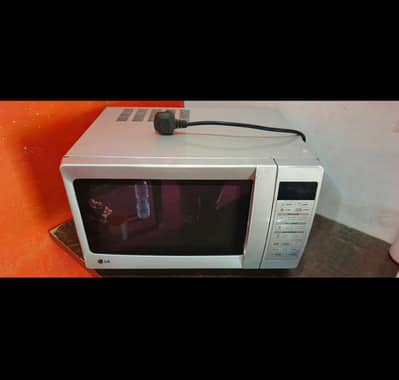 microwave oven