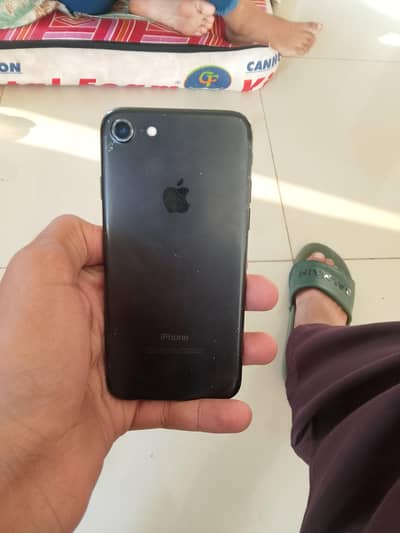 Apple iPhone 7 32gb Lush Condition.