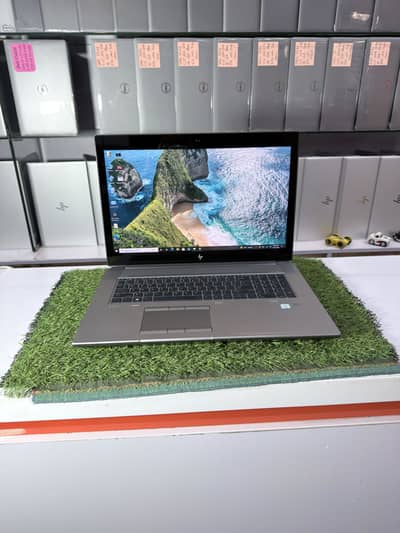 HP ZBook 17 G5 | i7 8850H | 16GB | 256GB SSD | Quadro P2000 | 4K Touch