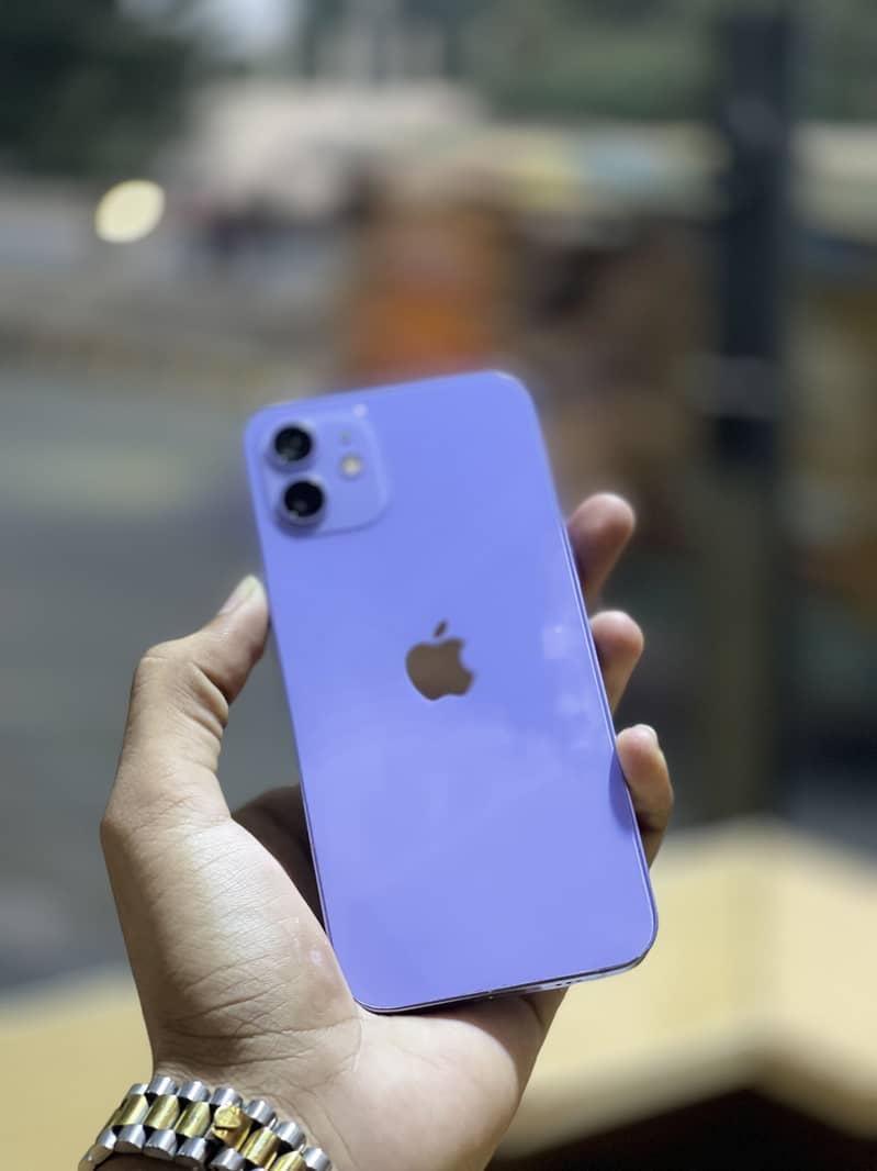 Apple iPhone 12 0