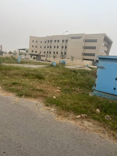 100% Confirm Meeting With Owner 21 Marla Plot For Sale In V Block Phase 8 Defence Lahore