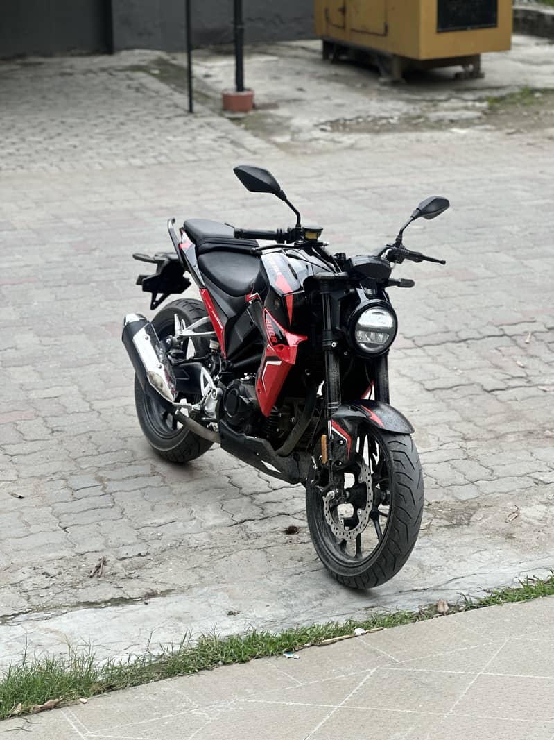 Superstar 200R 11