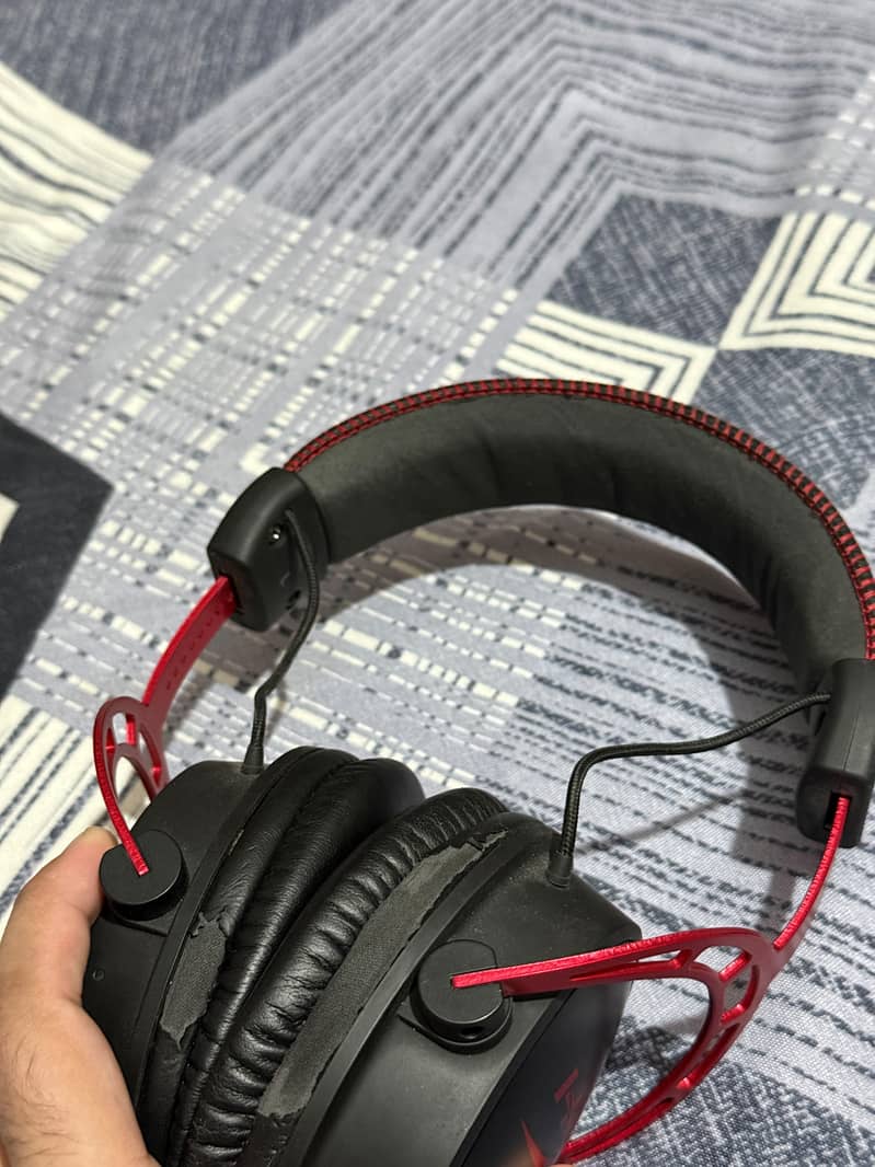 For Sale: HyperX Cloud Alpha Wireless 10