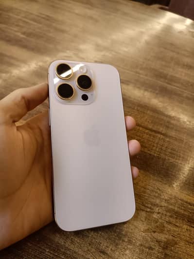 Apple iPhone 16 Pro