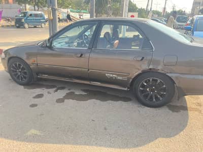Honda Civic EX (Dolphin) 1995 – Automatic – Rs. 6,00,000